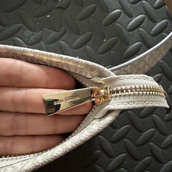 Michael Kors Belt Bag with monogrammed logo pattern Beige Brown Tan Women Gold - Picture 5 of 7